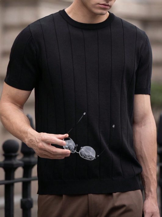 Men's Short Sleeve Knit Vertical Striped Crew Neck Top (Black)